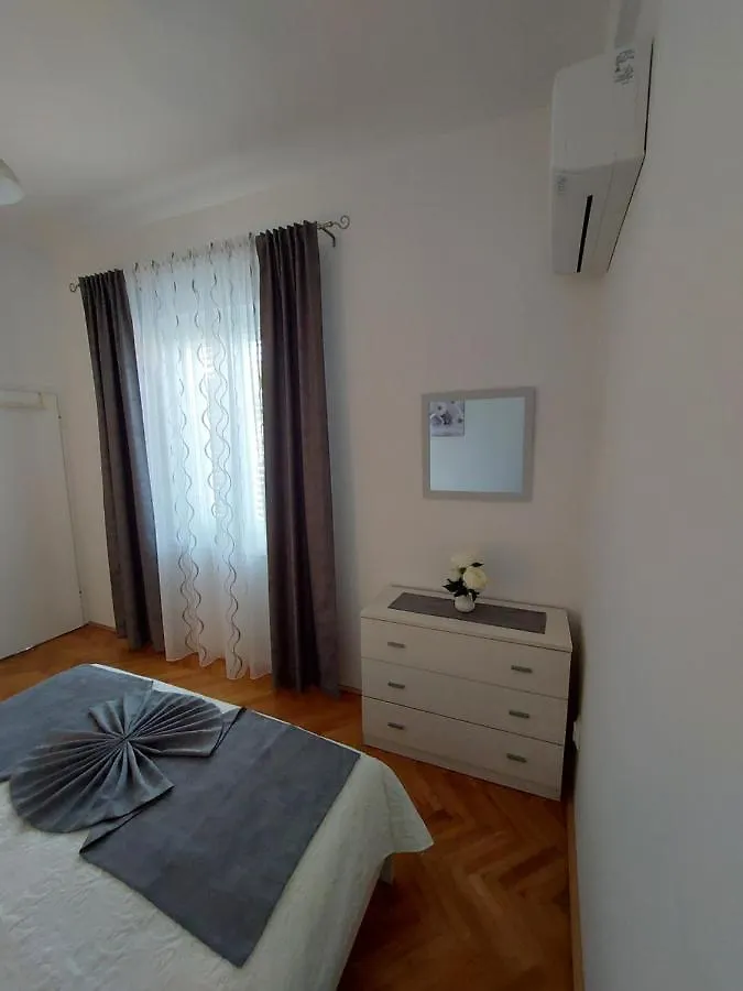 Apartment Hrzic Malinska