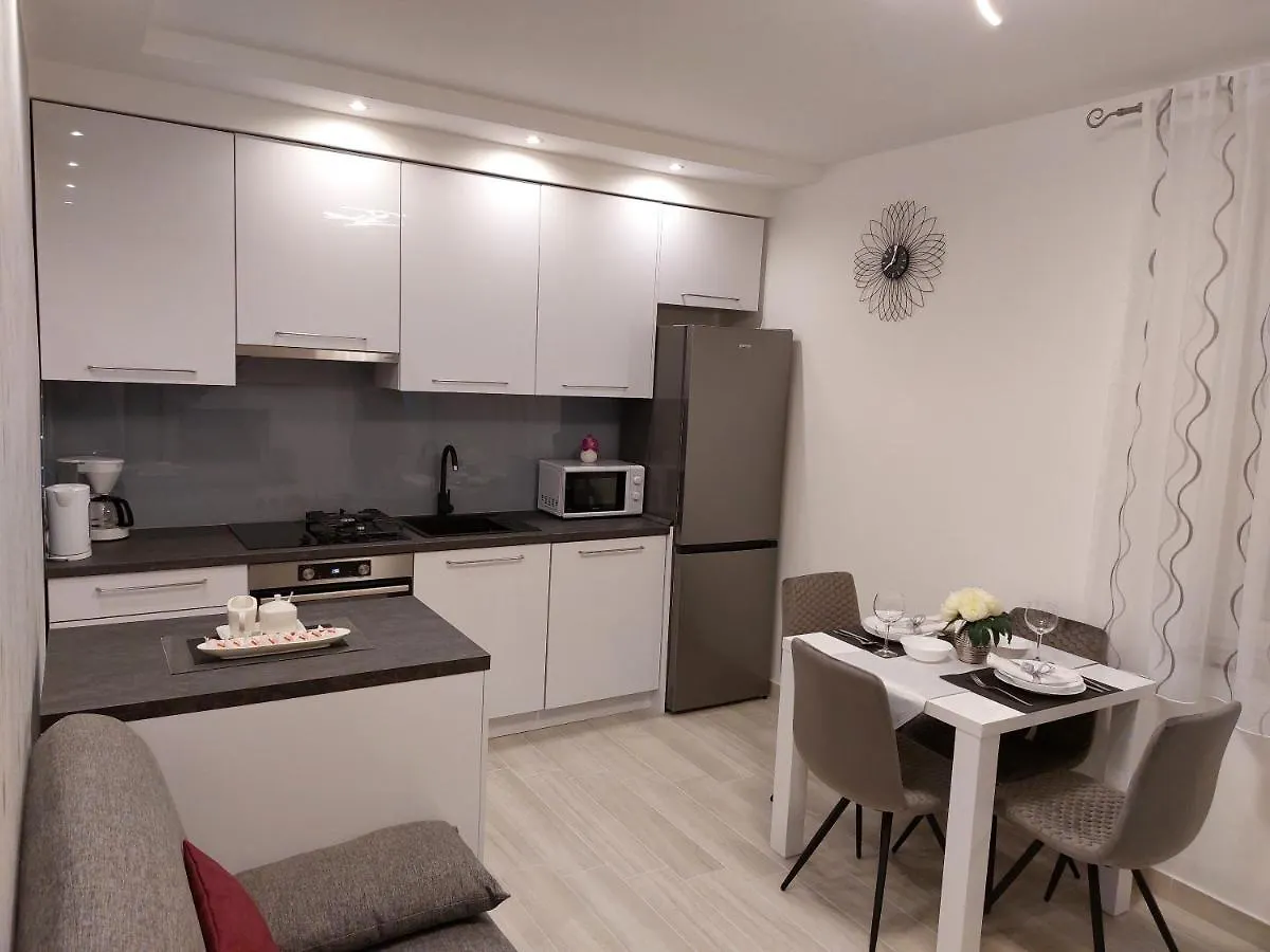 Apartment Hrzic Malinska