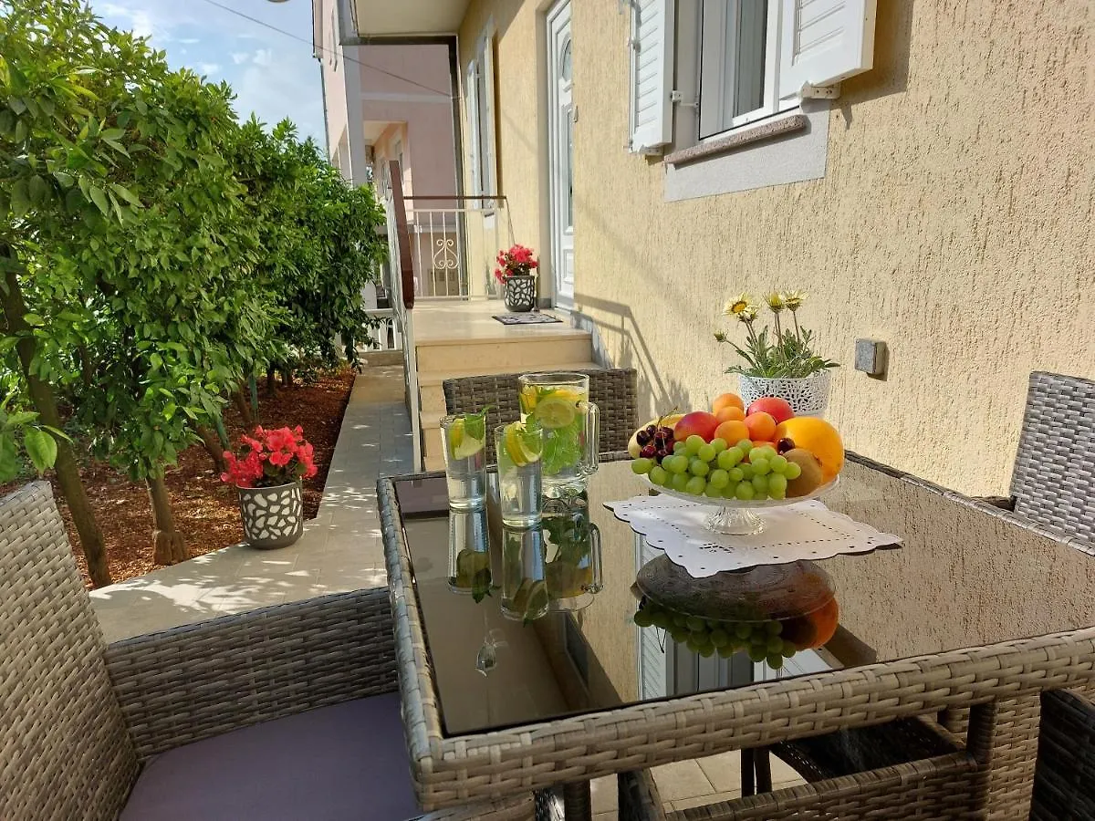 Apartment Hrzic Malinska 0*,  Croatia