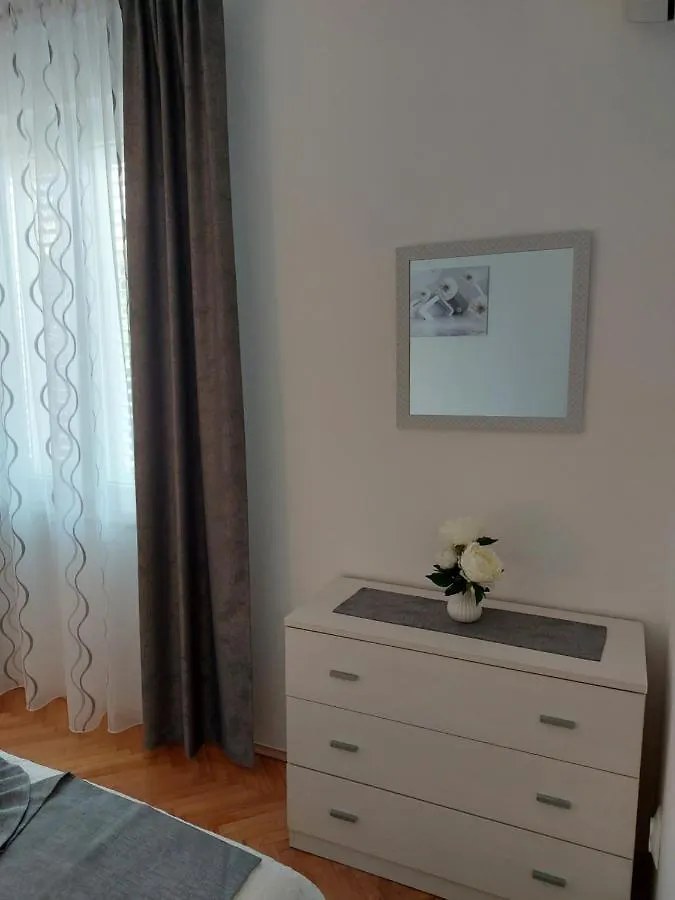 Apartment Hrzic Malinska